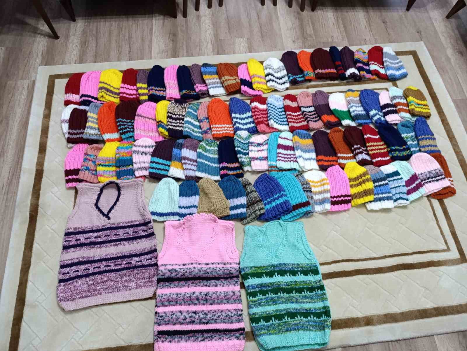 izmirden koy okullarina yurek isitan sevgi koprusu 1 UW4Zhm5C