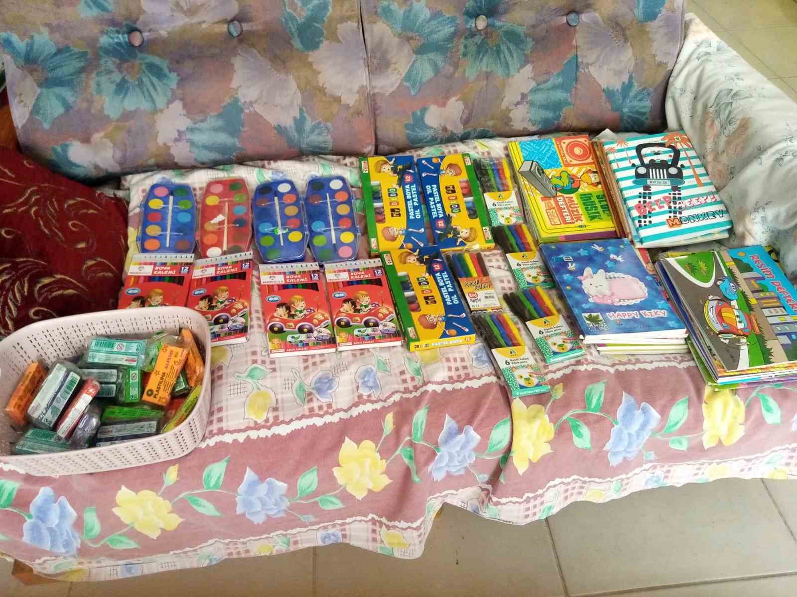 izmirden koy okullarina yurek isitan sevgi koprusu 2 QDEtavSN