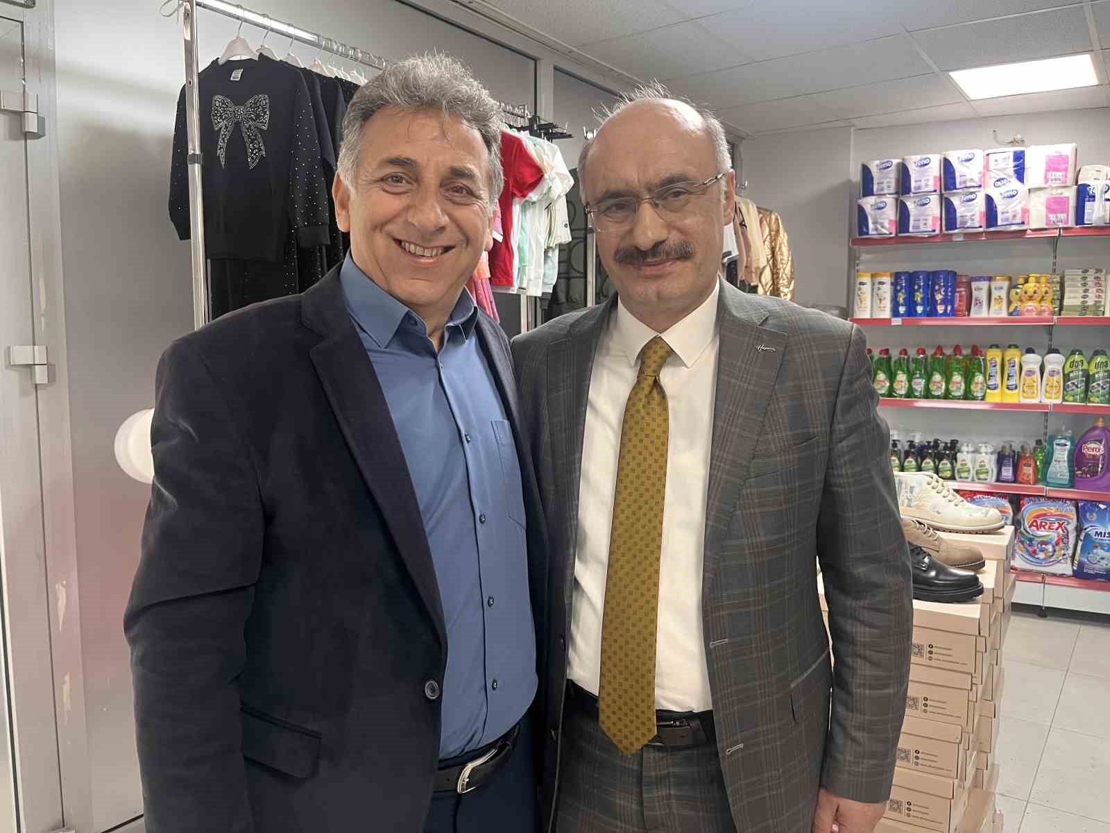 izmirin ilk iyilik carsisi bayraklida kapilarini acti 11 wNHadqlz