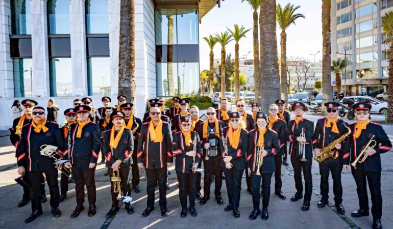 izmirin-tarihine-83-yildir-muzikle-taniklik-ediyorlar-94CbR9Jl.jpg