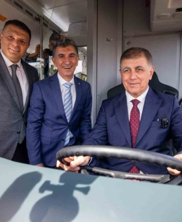 izmirin-ulasim-gelecegi-ortak-akilla-sekilleniyor-AspuzQB4.jpg