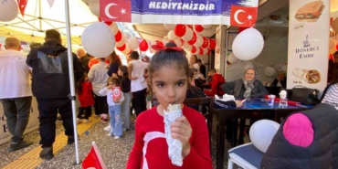 izmirli-donerci-gelenegi-surdurdu-29-ekimde-cocuklara-ucretsiz-doner-ikrami-eBnhqVRj.jpg