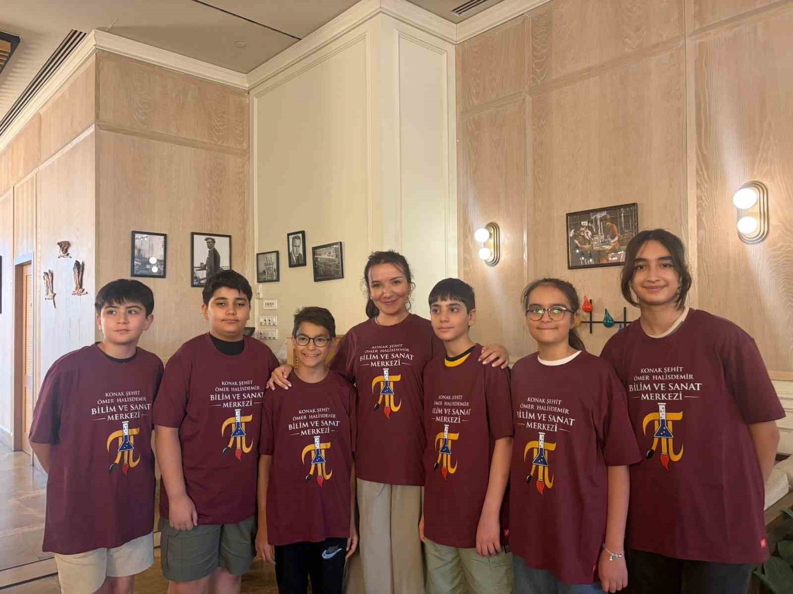izmirli ogrencilerden matematik olimpiyatlarinda dunya derecesi 0 uMItVg3k