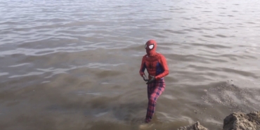 izmirli-spidermanden-van-golune-dikkat-ceken-dalis-faVxcGL6.jpg