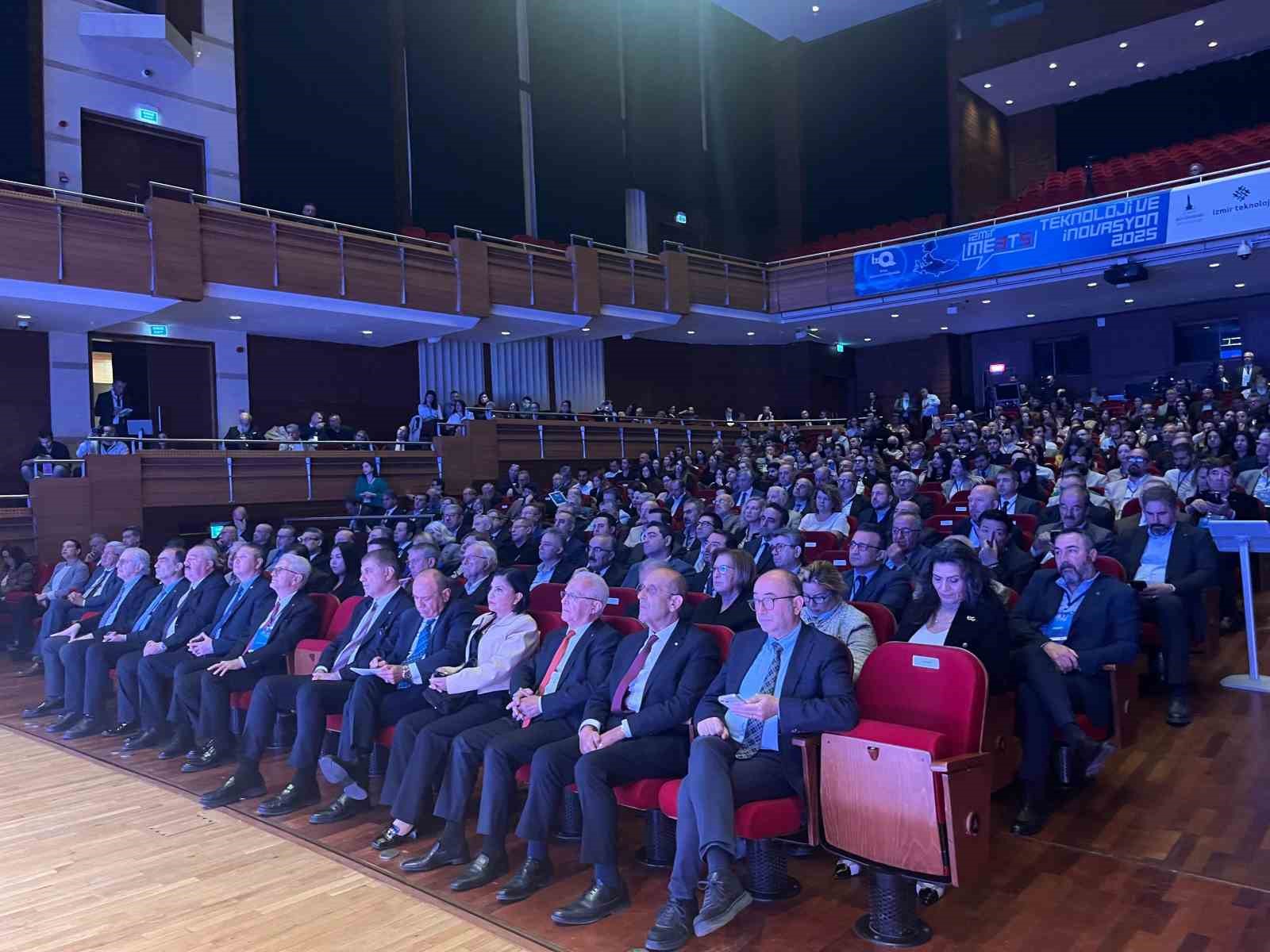 izmirmeets 2025 zirvesi basladi 1