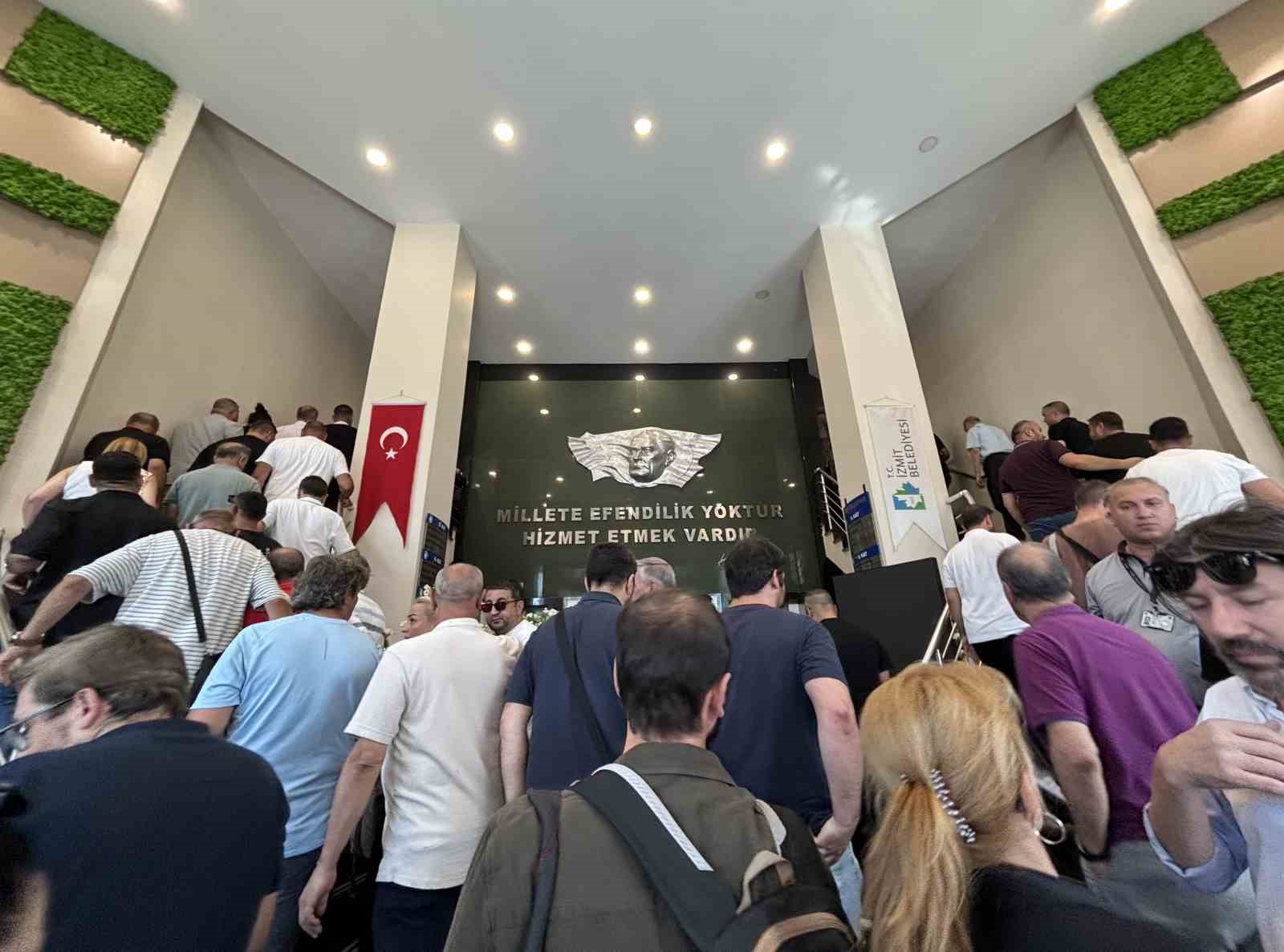 İzmit Belediyesi’ndeki aramalar bitti 7 izmit belediyesindeki aramalar bitti 3