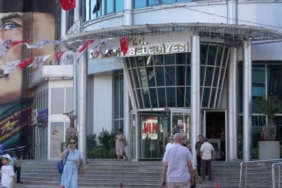 Şarampole yuvarlanan otomobilin sürücüsü yaralandı 1 thumbnail
