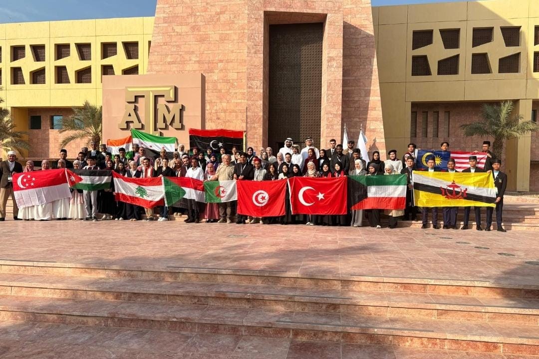 izmitli kiz ogrenciler arapca munazarada dunya ikincisi oldu 14 rRVkRM3Q