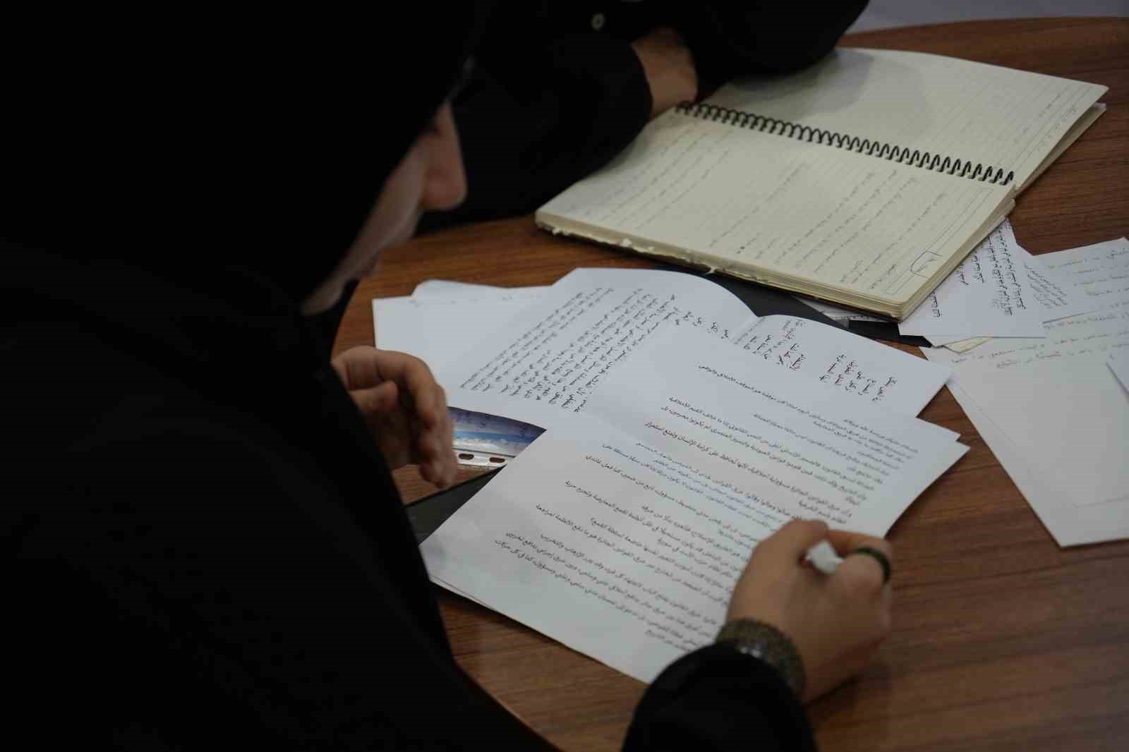 izmitli kiz ogrenciler arapca munazarada dunya ikincisi oldu 2