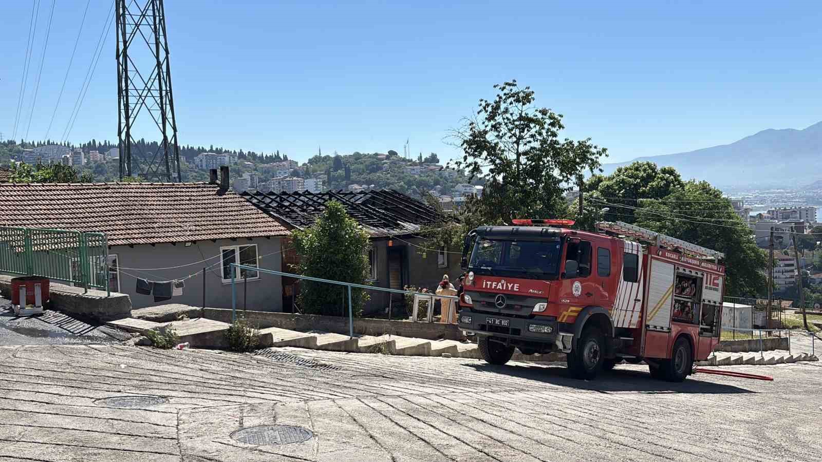 İzmit’te ev yangınında kundaklama şüphesi 8 izmitte ev yangininda kundaklama suphesi 4 7kcwapU1