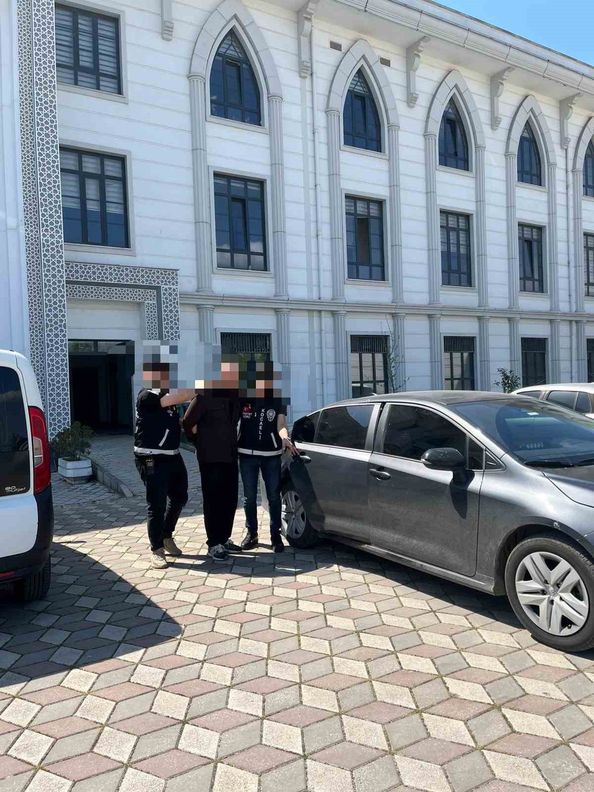 İzmit’teki eğlence mekanına silahlı saldırıyla ilgili tutuklu sayısı 14’e yükseldi 6 izmitteki eglence mekanina silahli saldiriyla ilgili tutuklu sayisi 14e yukseldi 2 XHrODMcV
