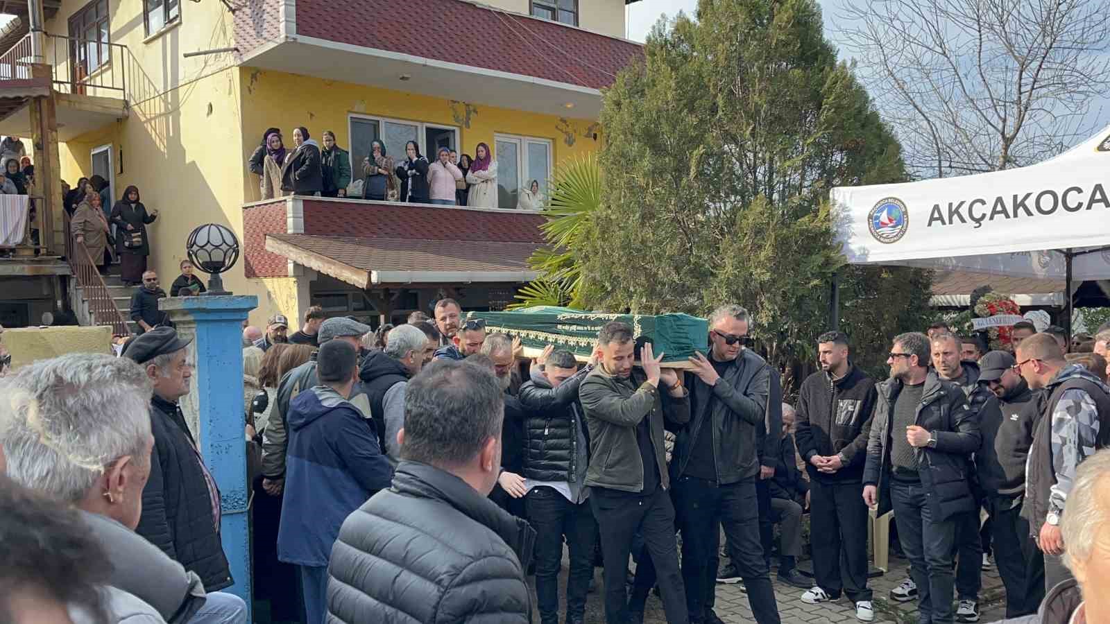 izmitteki silahli saldirida kahreden detaylar tek sucu orada olmak 4 DFX6jfHl