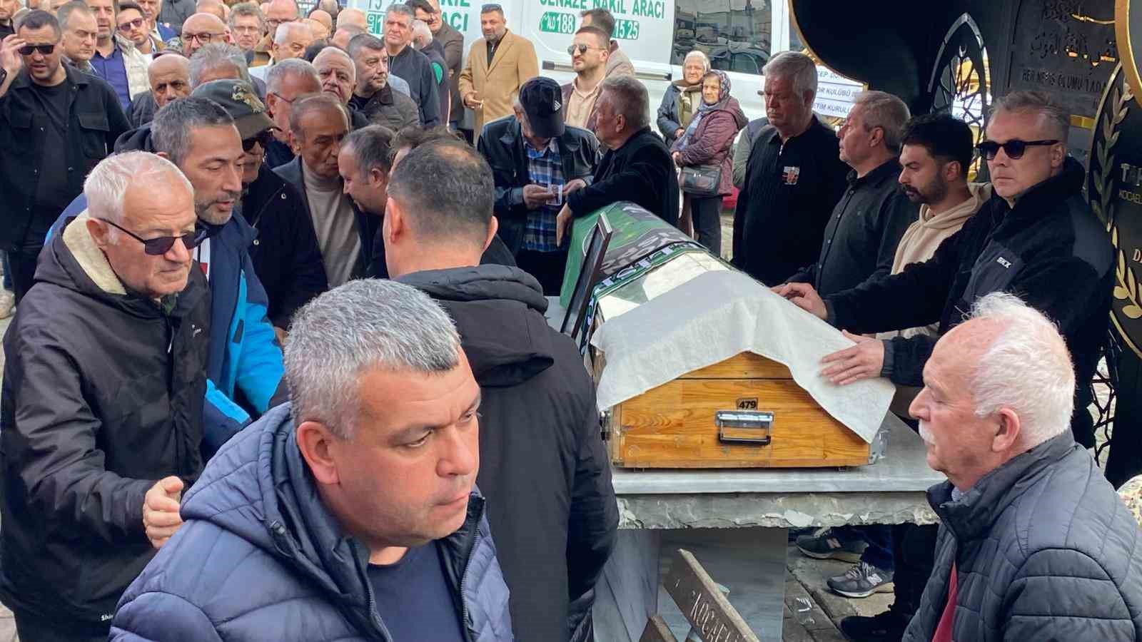 izmitteki silahli saldirida kahreden detaylar tek sucu orada olmak 9 pUDchLcS