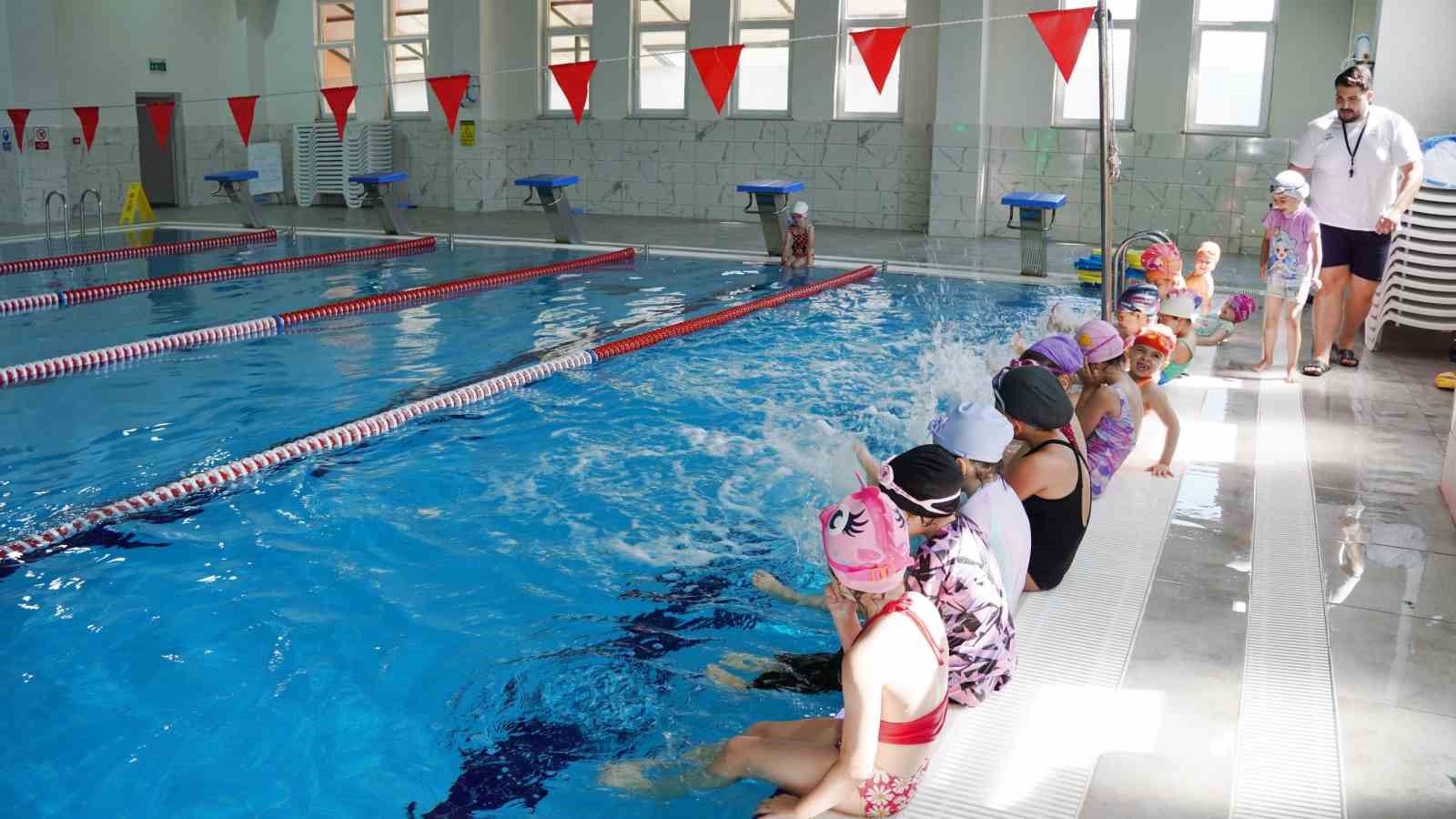iznik belediyesi yaz yuzme kurslari 506 ogrenciyle basladi 4 MZymlu5s