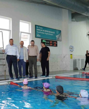 iznik-belediyesi-yaz-yuzme-kurslari-506-ogrenciyle-basladi-jYBMaHgZ.jpg