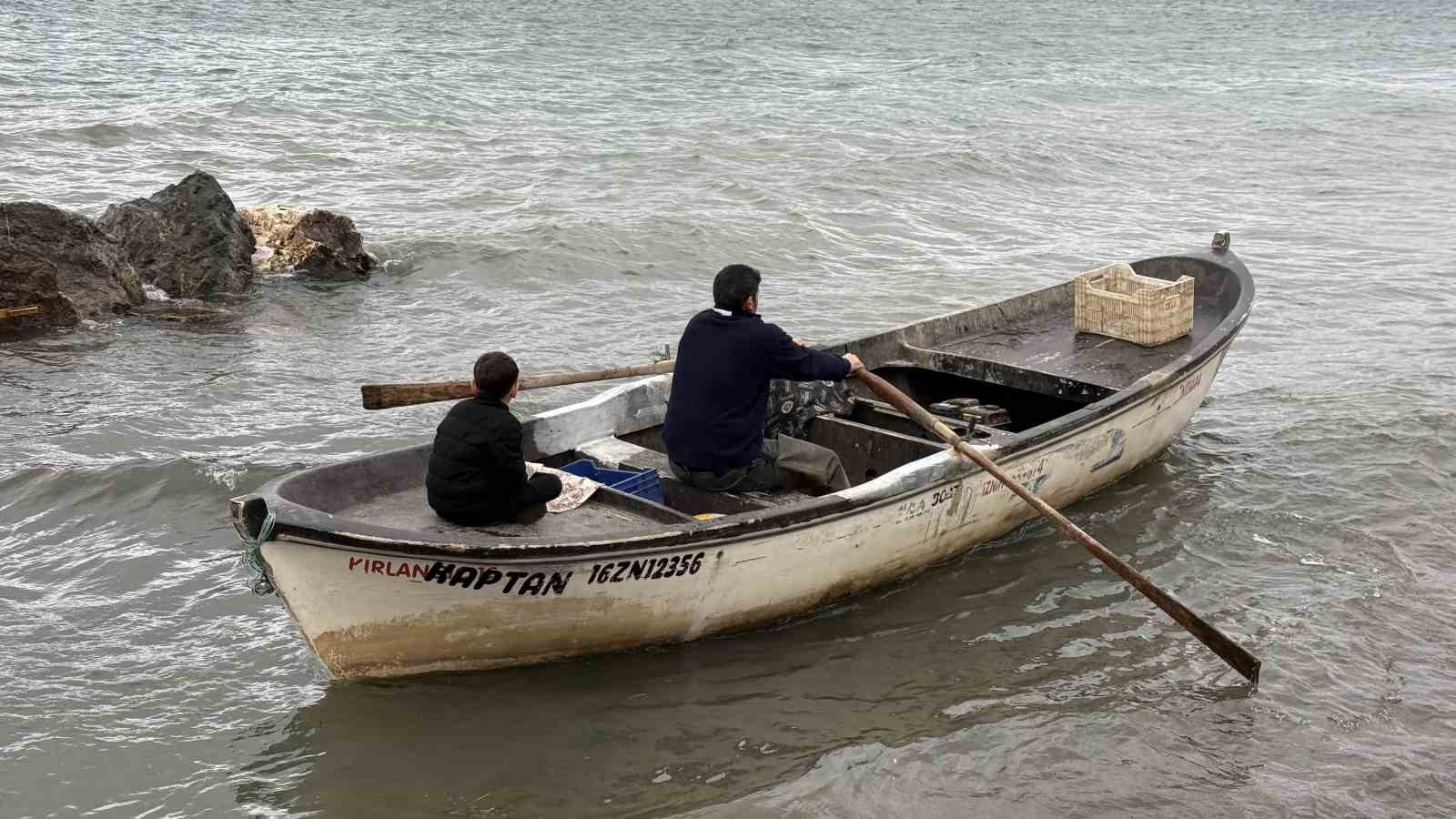 iznik golunde balikcilarin agina kup takildi 5 QJqlcC1t