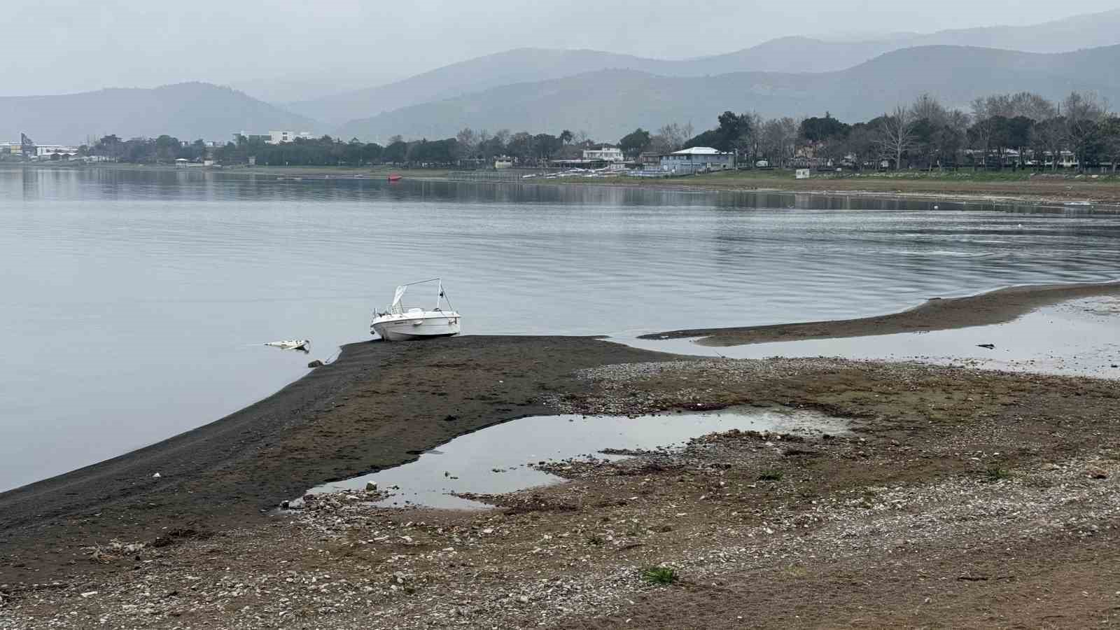 iznik golunde kuraklik alarmi yagislara ragmen cekilme suruyor 0