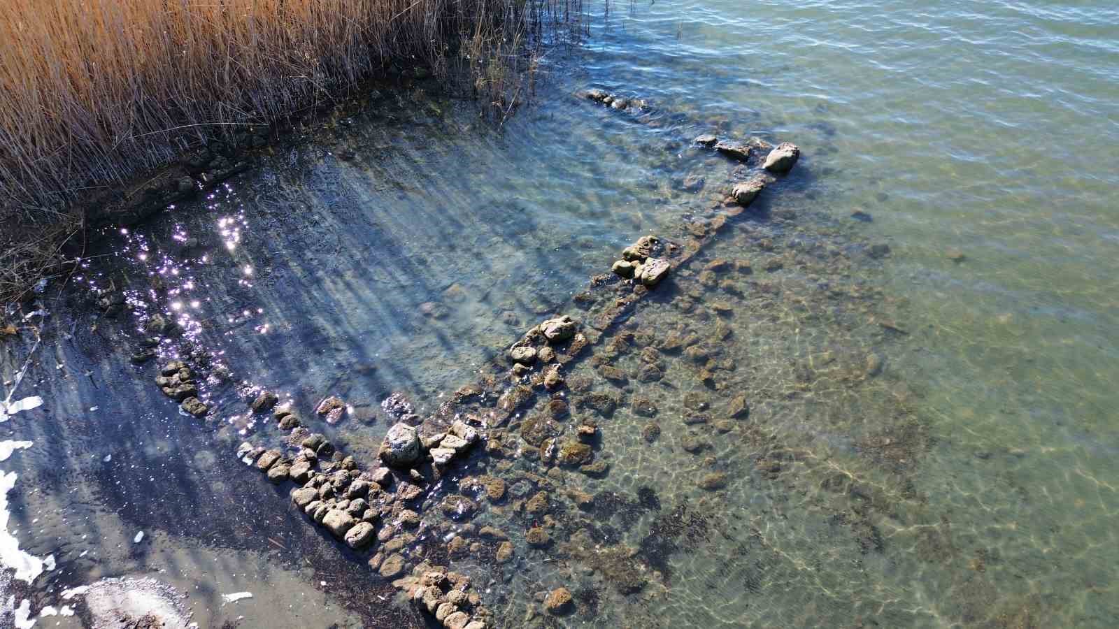 iznik golunde sular cekildibir tarihi eser gunyuzune cikti 1