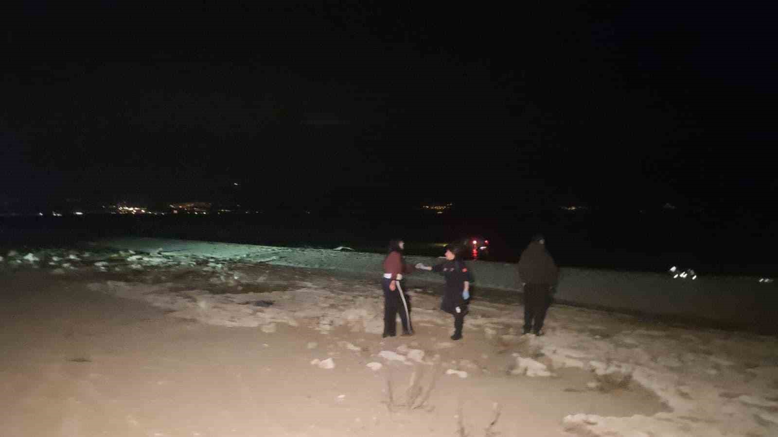 iznik golune ucan otomobilde can pazari 0 APDgNnAw