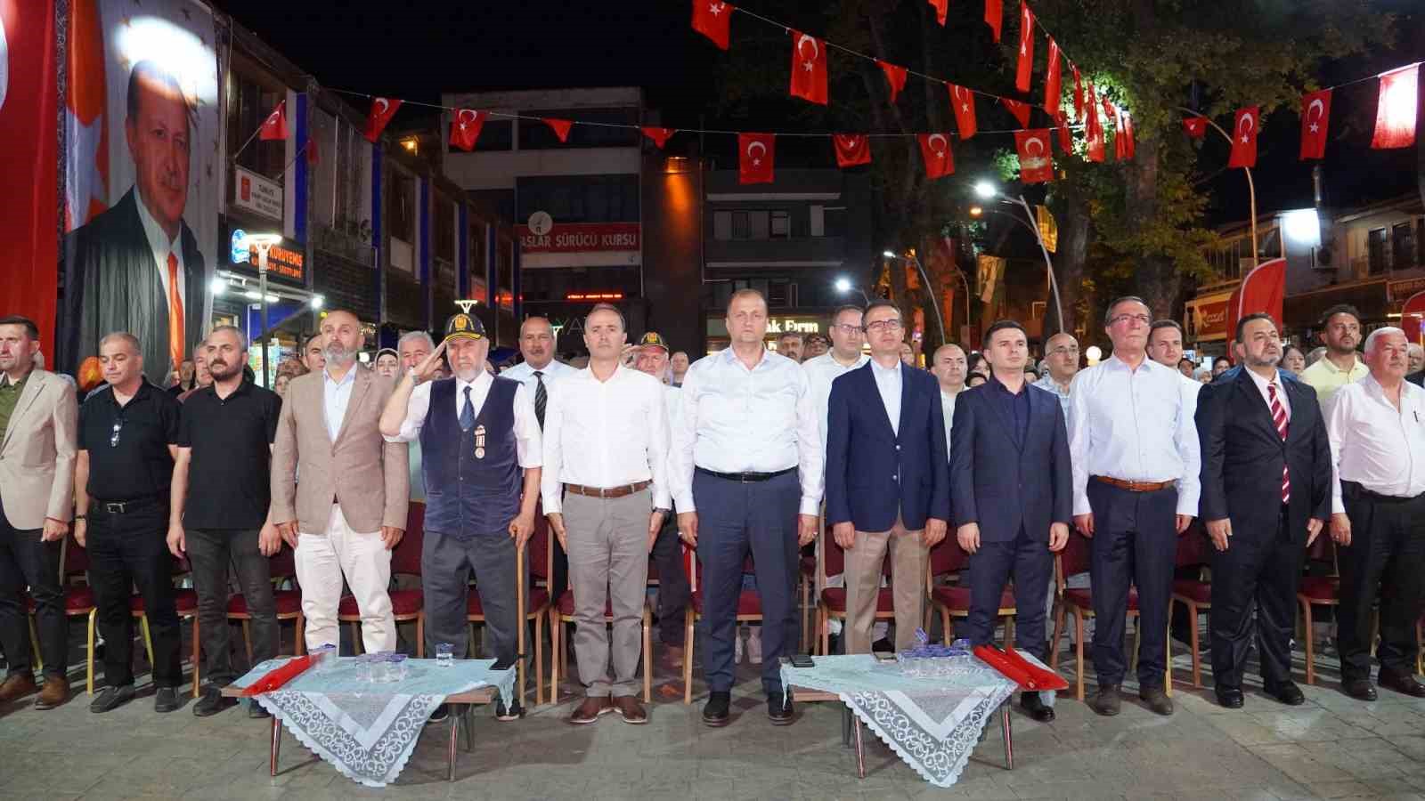 İznikliler meydana akın etti 7 iznikliler meydana akin etti 3 DHVmvVtZ