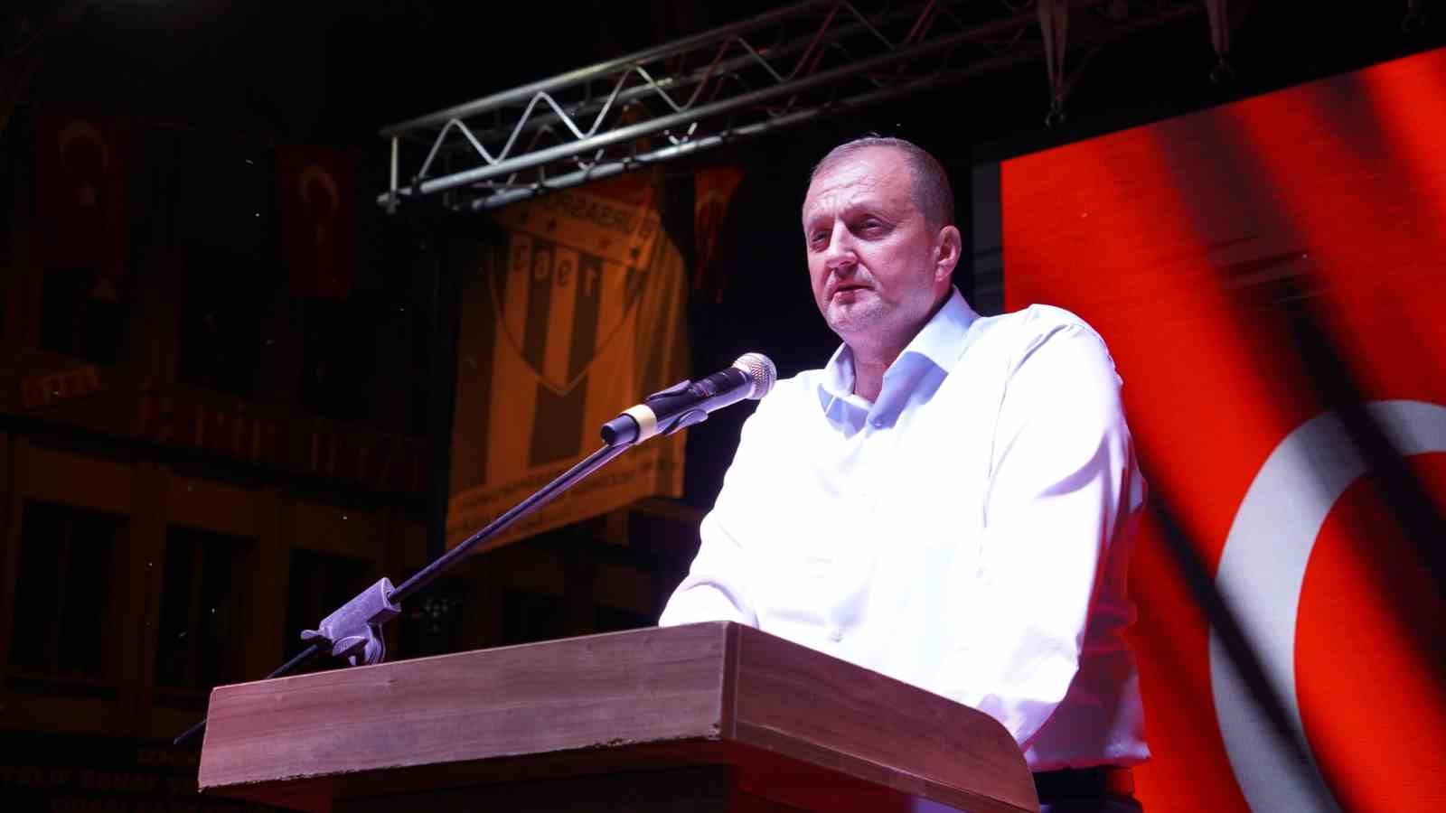 İznikliler meydana akın etti 9 iznikliler meydana akin etti 5 rBKum3Sc