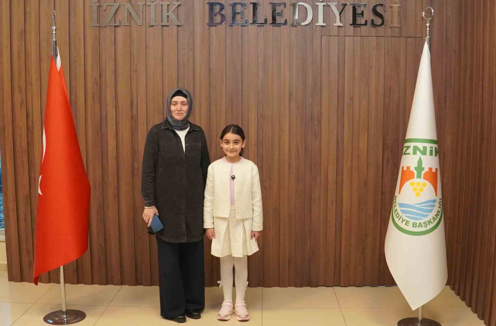 İznik’te 23 Nisan’ın başkanı Ada oldu 6 iznikte 23 nisanin baskani ada oldu 2 P1vL63cp