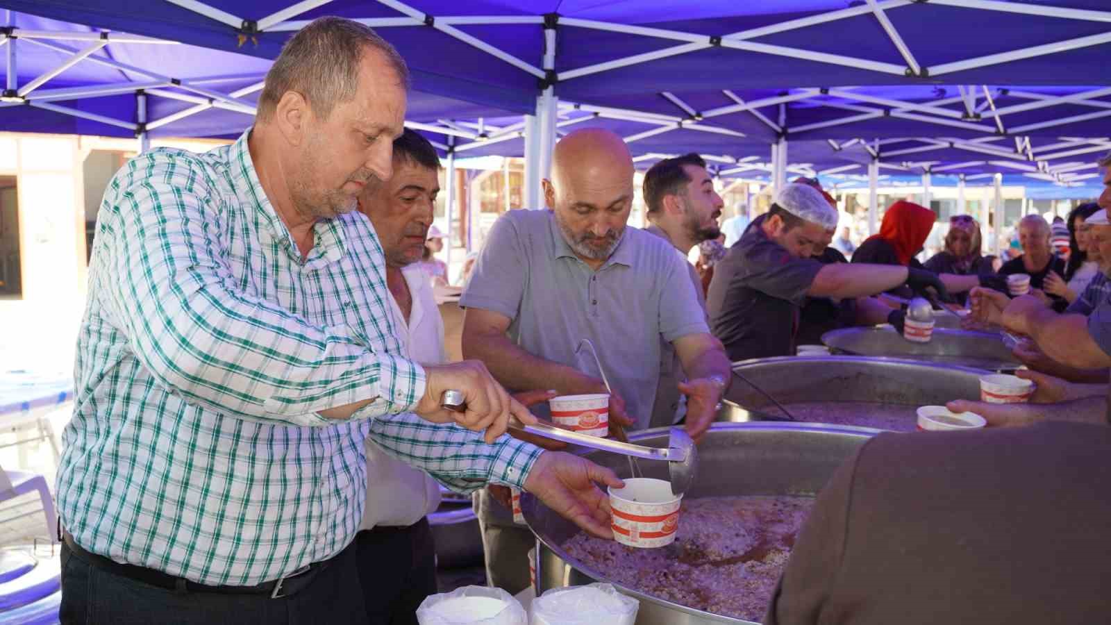 iznikte 5 bir kisilik asure ikrami 0 NhbfKzr9