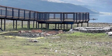 iznikte-papa-ziyareti-icin-mobil-baz-istasyonlari-kuruldu-osmanli-motifli-cinilerle-hazirlik-yapiliyor-NlpTunw1.jpg