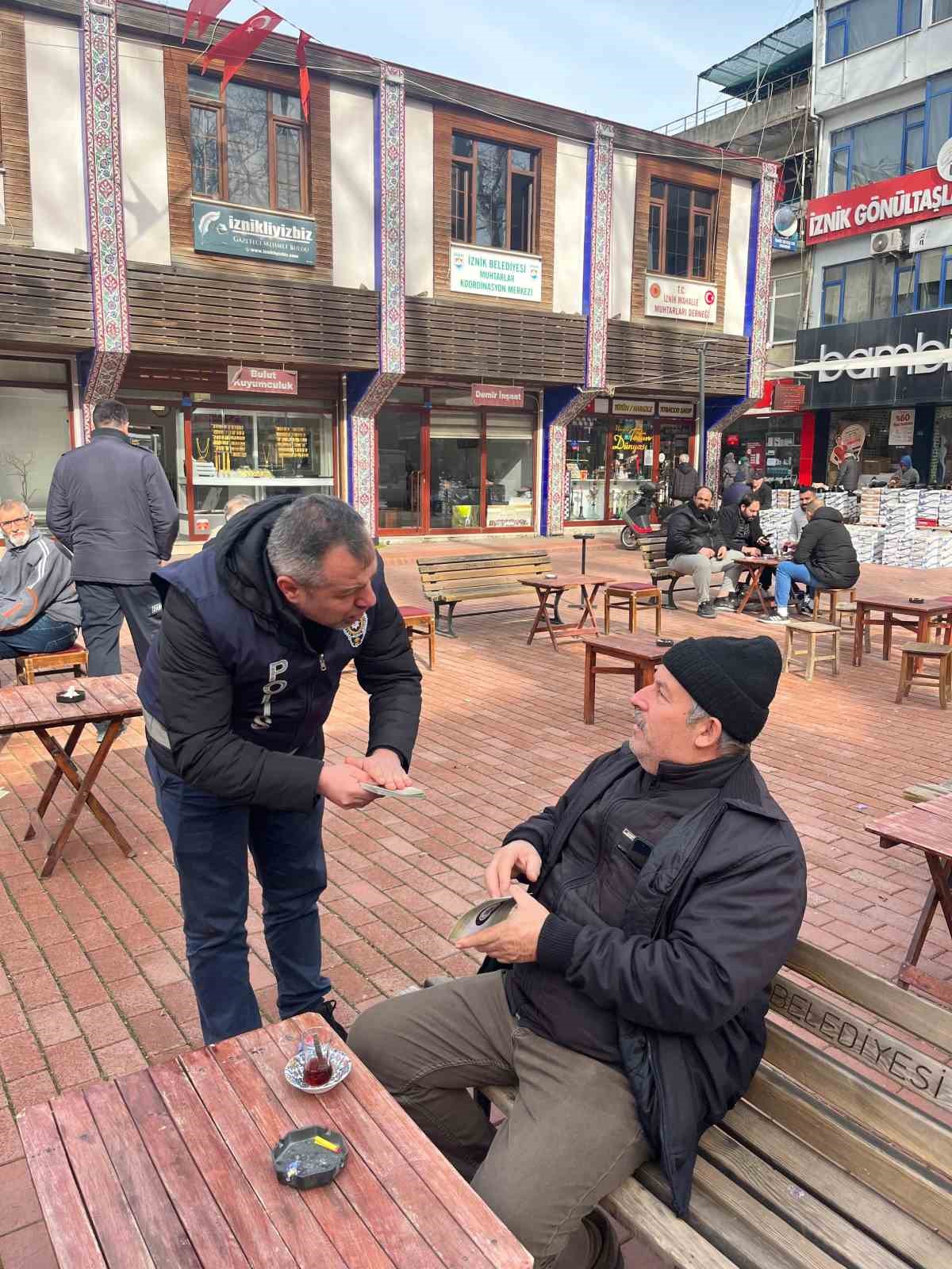 iznikte polisten dolandiricilik uyarisi 3 rUqSHbhu