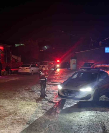 iznikte-yilbasi-gecesi-huzur-ve-guven-uygulamasi-Sa6KHXH3.jpg
