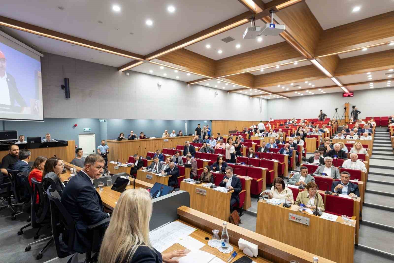 İZSU Genel Kurulu’nda su tarifelerinde indirim kararı 5 izsu genel kurulunda su tarifelerinde indirim karari 1 nqLhyuyy