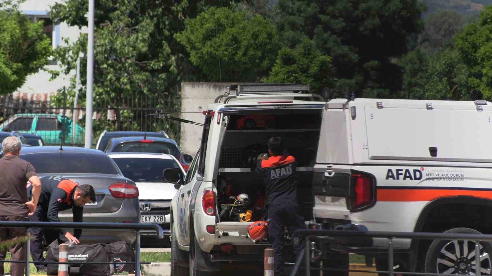 izzet baysal fizik tedavi ve rehabilitasyon egitim ve arastirma hastanesinde kimyasal madde panigi 9 V3bEjJPC