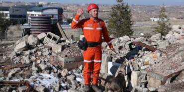 jakemde-deprem-sonrasi-umut-arayan-patiler-rOXEOkBj.jpg