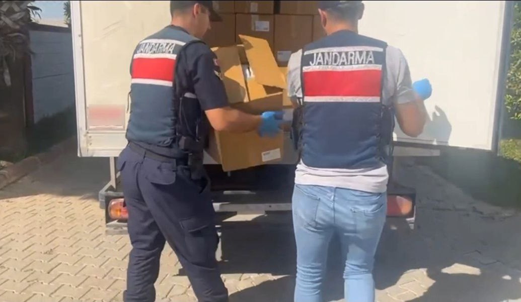 jandarma 4 milyon 20 bin makaron ele gecirdi 9 tutuklama 1 bUkkF181