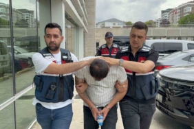 Mersin’de sebze ve meyve halinde depo yangını 1 thumbnail