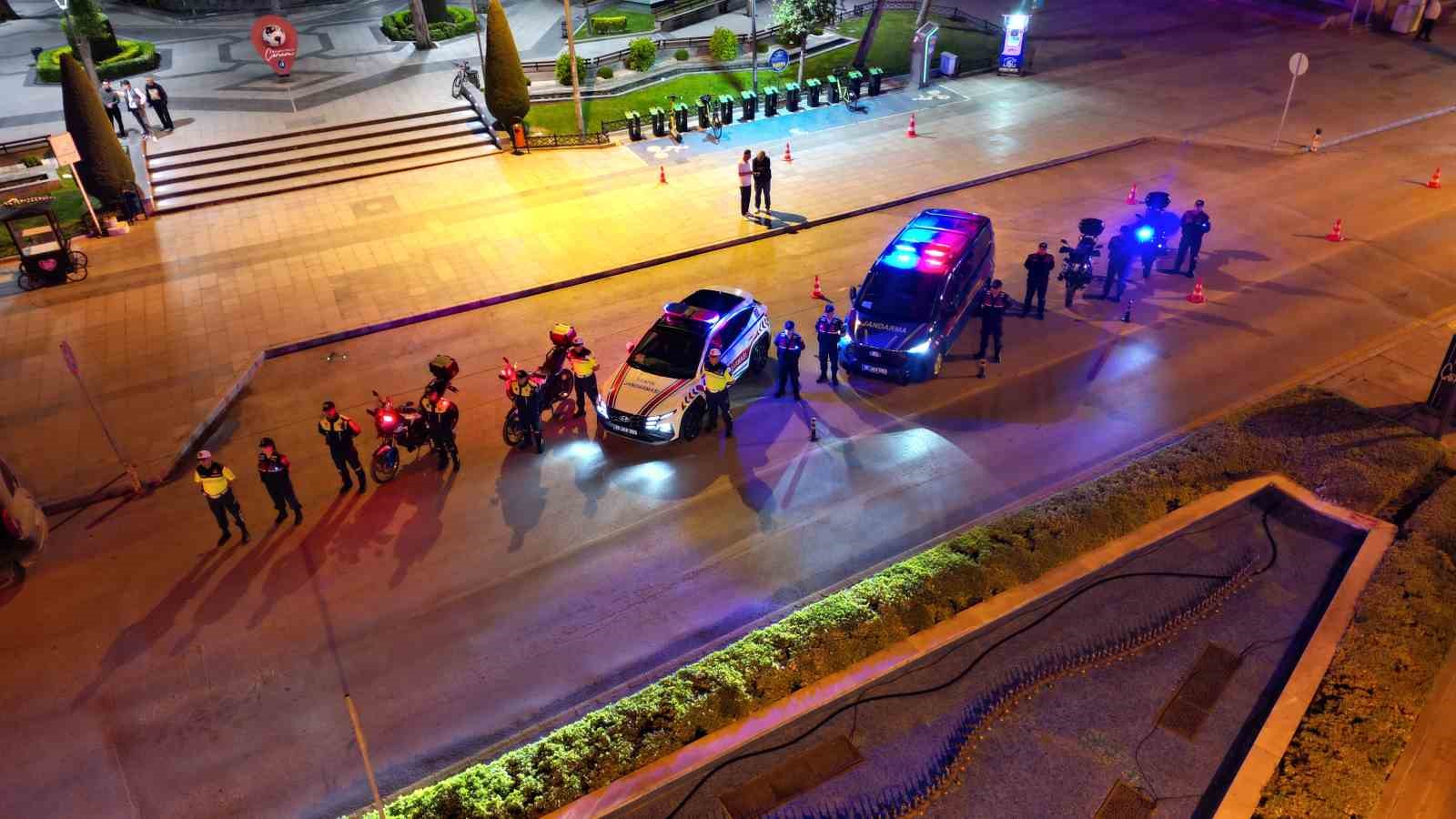 jandarma ekiplerinden 187 kurulus yil donumu etkinligi 2