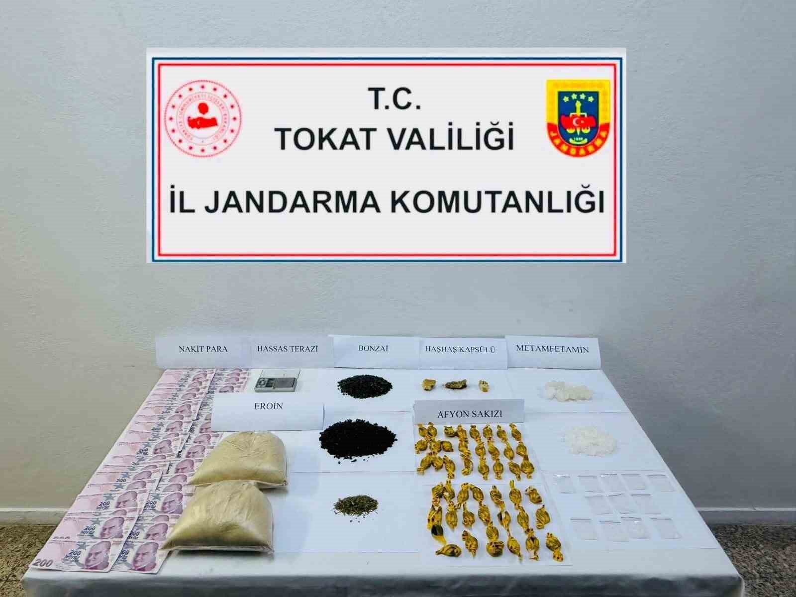 jandarma ekiplerinden uyusturucuya gecit yok 0 7LfRnbXO