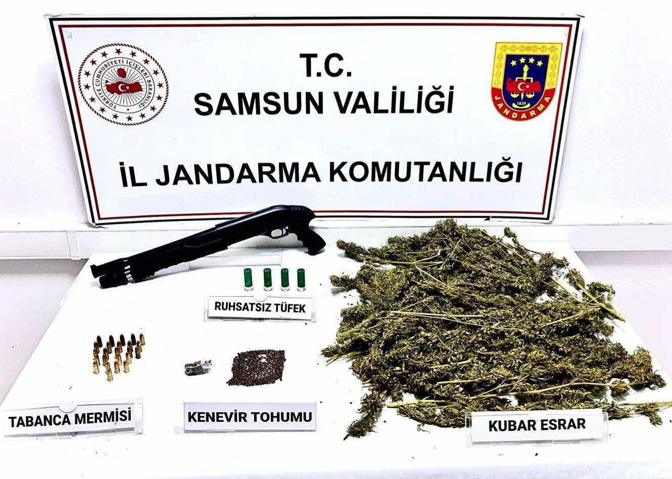 jandarma gruplarindan uyusturucu operasyonu 0 5gTdFyvK