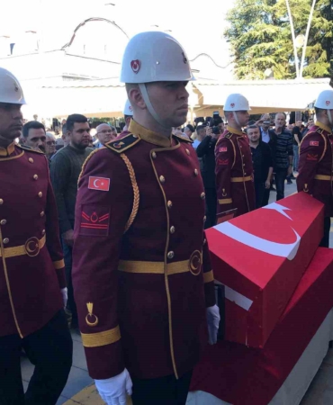jandarma-kom-daire-baskani-tuggeneral-aksit-memleketinde-son-yolculuguna-ugurlandi-Hvr1kXKC.jpg