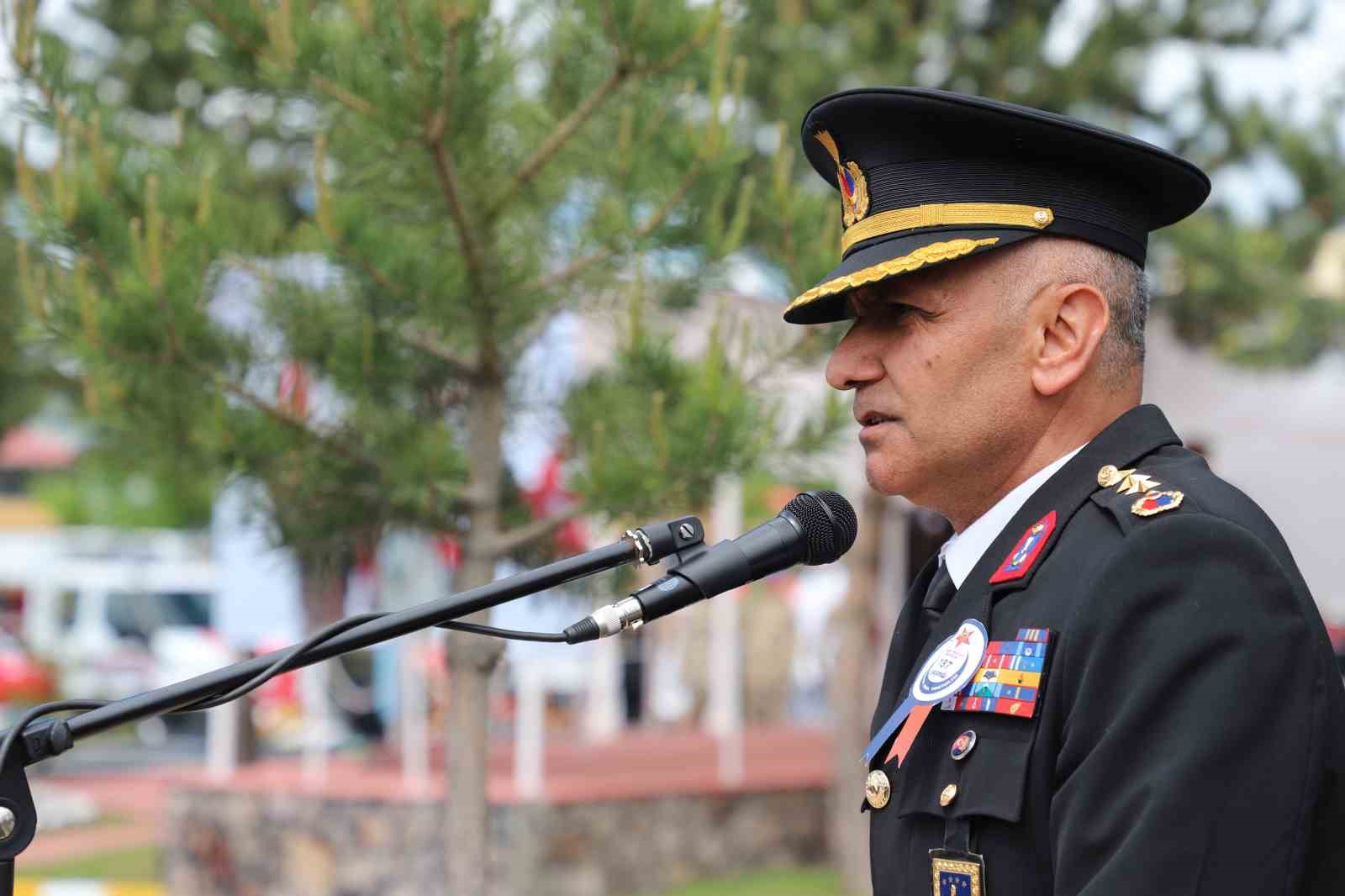 Jandarma teşkilatının 187. kuruluş yıl dönümü törenlerle kutlandı 14 jandarma teskilatinin 187 kurulus yil donumu torenlerle kutlandi 10 WT9AAW1U