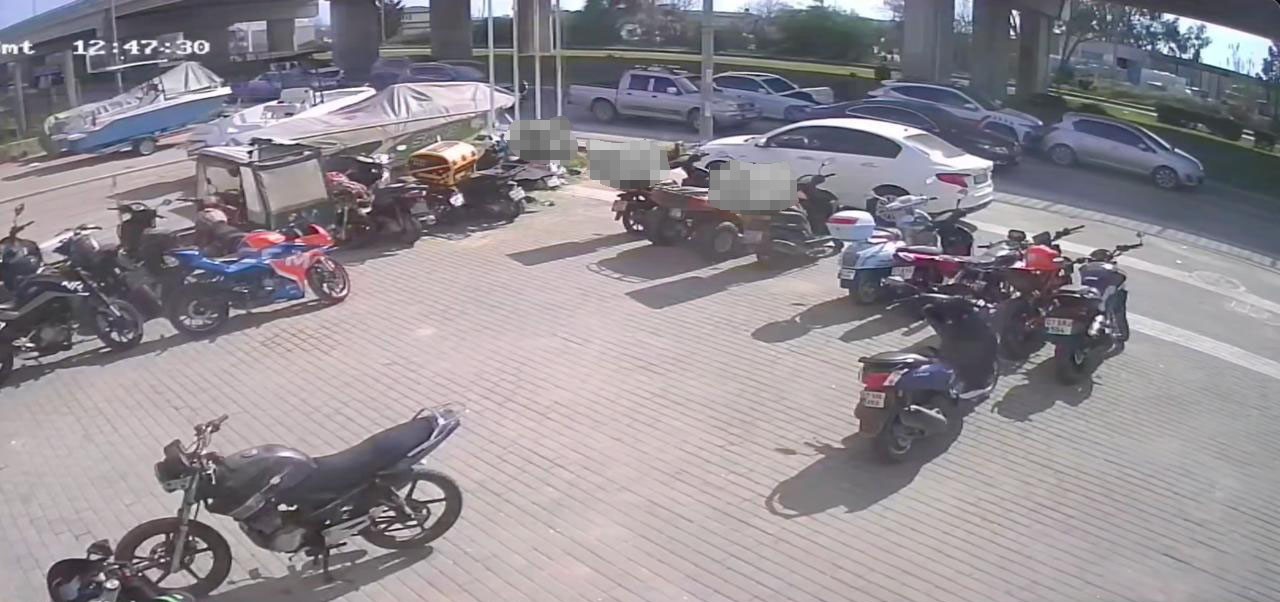 jandarma trafik aracina carpip kactilar yakalaninca ikisi birden araci ben kullaniyordum dediler 4 2ZCUrBwZ