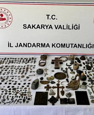 jandarmadan-anadolu-mirasi-operasyonu-589-tarihi-eser-ele-gecirildi-ZITcPHnm.jpg