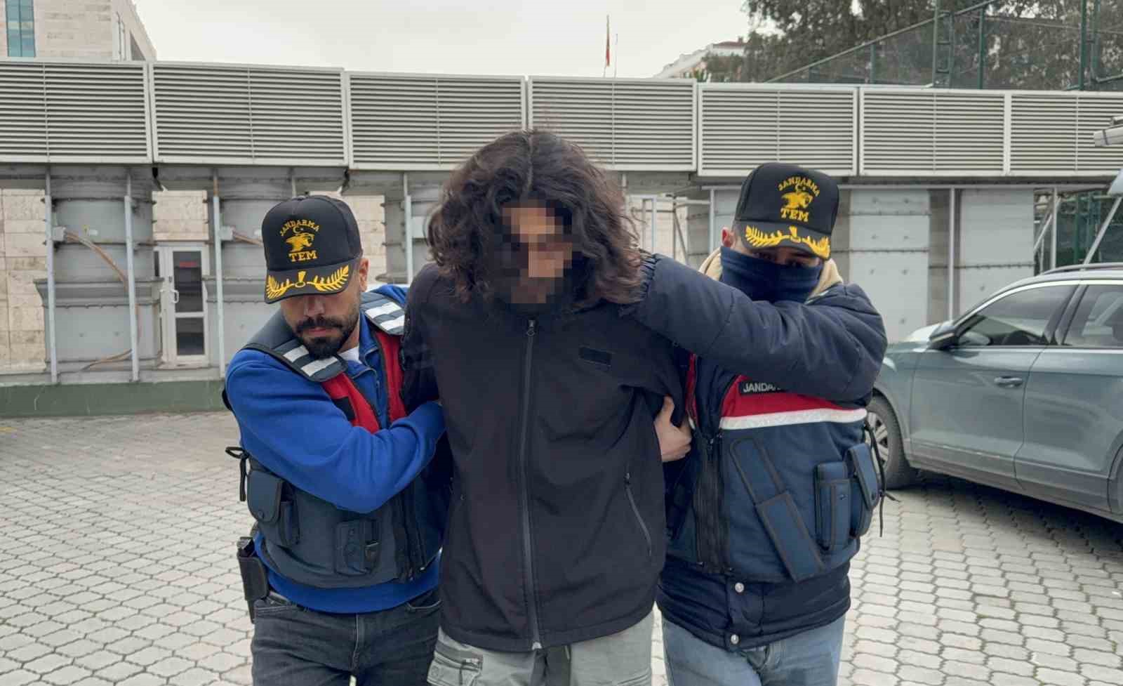 jandarmadan deas operasyonu suriye uyruklu supheli gozaltina alindi 0 7YgRzElz