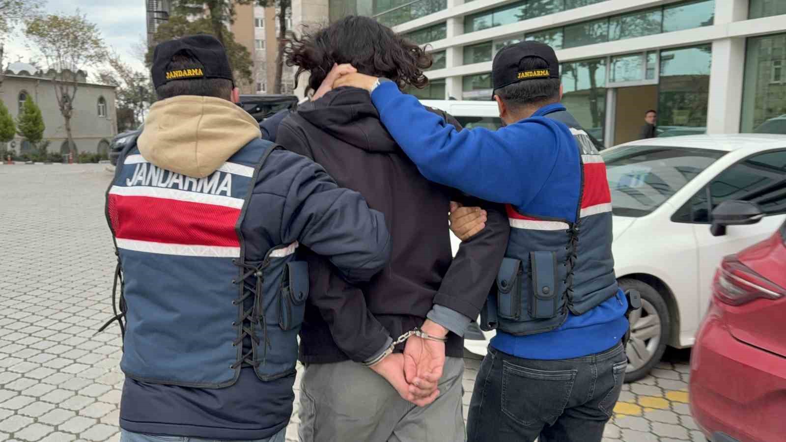 jandarmadan deas operasyonu suriye uyruklu supheli gozaltina alindi 1 Npy8RcPn