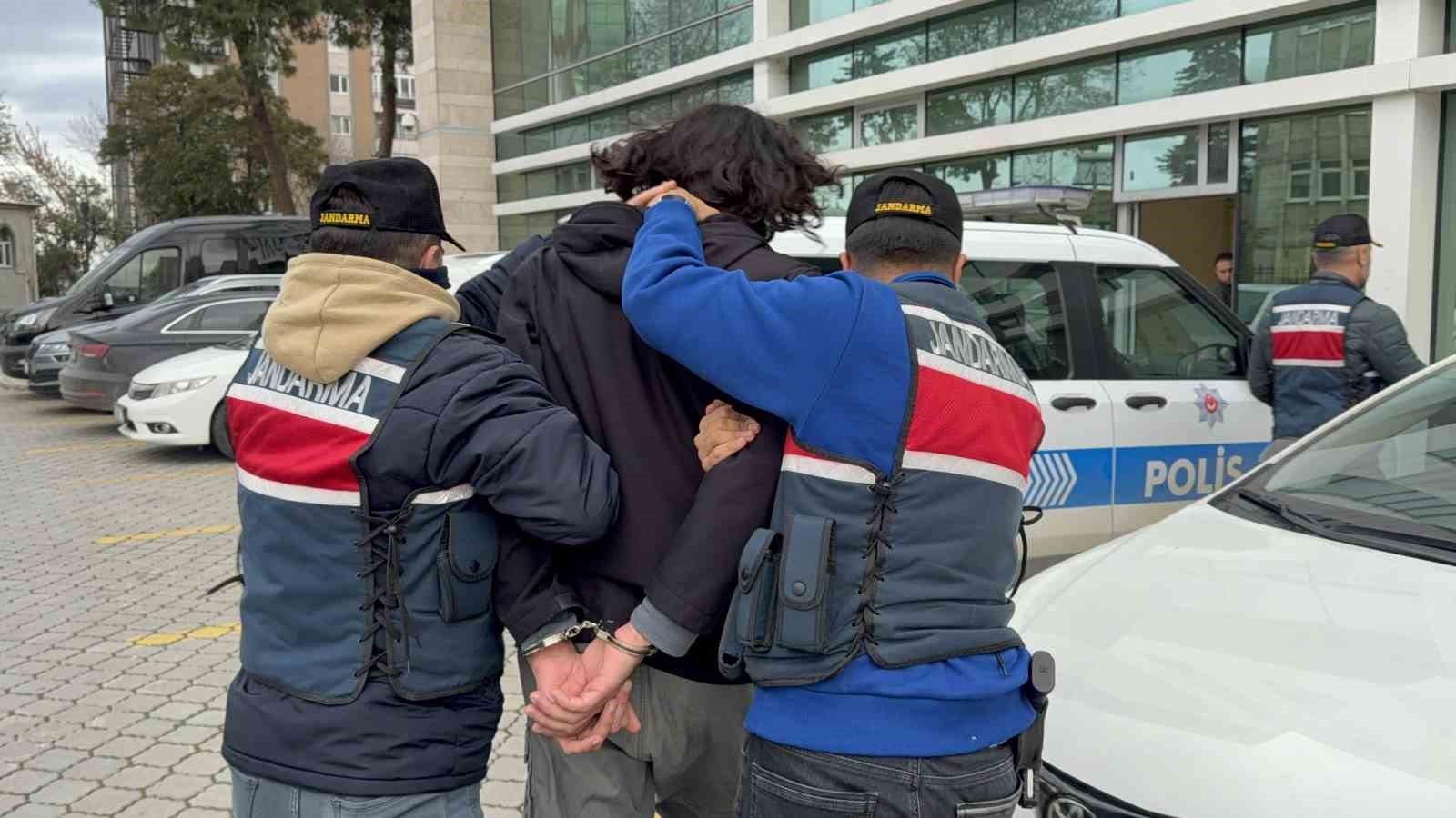 jandarmadan deas operasyonu suriye uyruklu supheli gozaltina alindi 2 MbMVi3UM