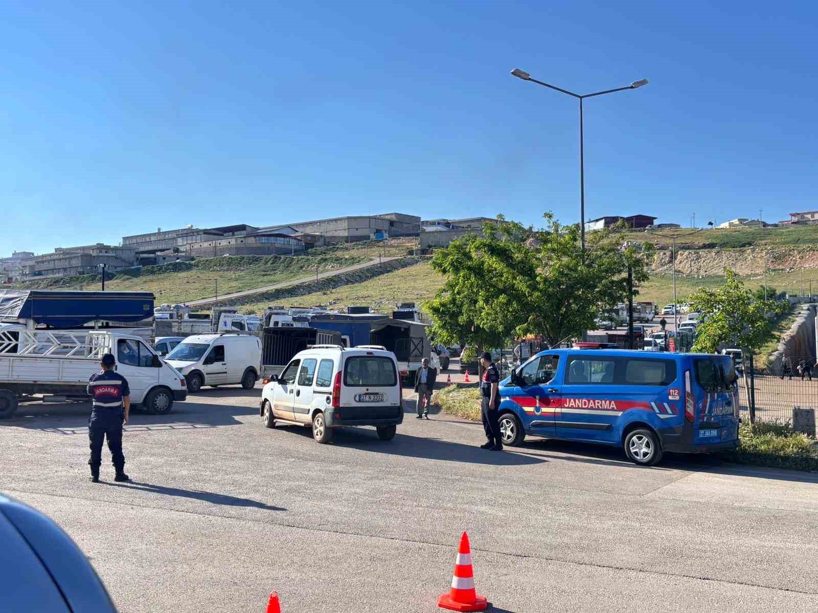jandarmadan kurban pazarlarinda dron destekli denetim 1 UDZ5Nqfr