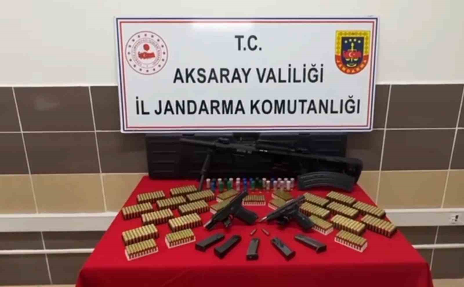 jandarmadan ruhsatsiz silah operasyonu 1 tutuklama 0 s8AUuk7t