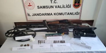 jandarmadan-silah-ve-tarihi-eser-operasyonu-4-gozalti-TipI38yz.jpg