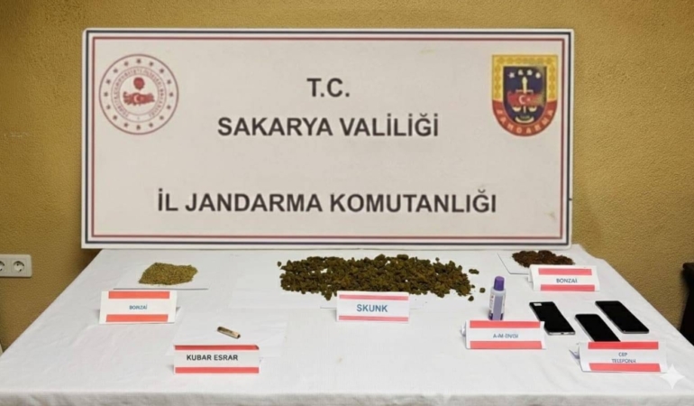 jandarmadan-uyusturucu-baskini-ev-sahibi-tutuklandi-Cg5OnffE.jpg