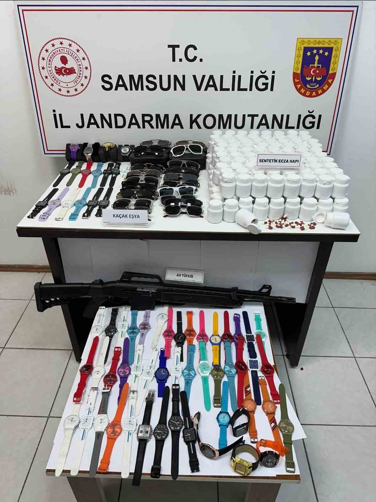 jandarmadan uyusturucu operasyonu 1 gozalti 0 I2NMcmfH